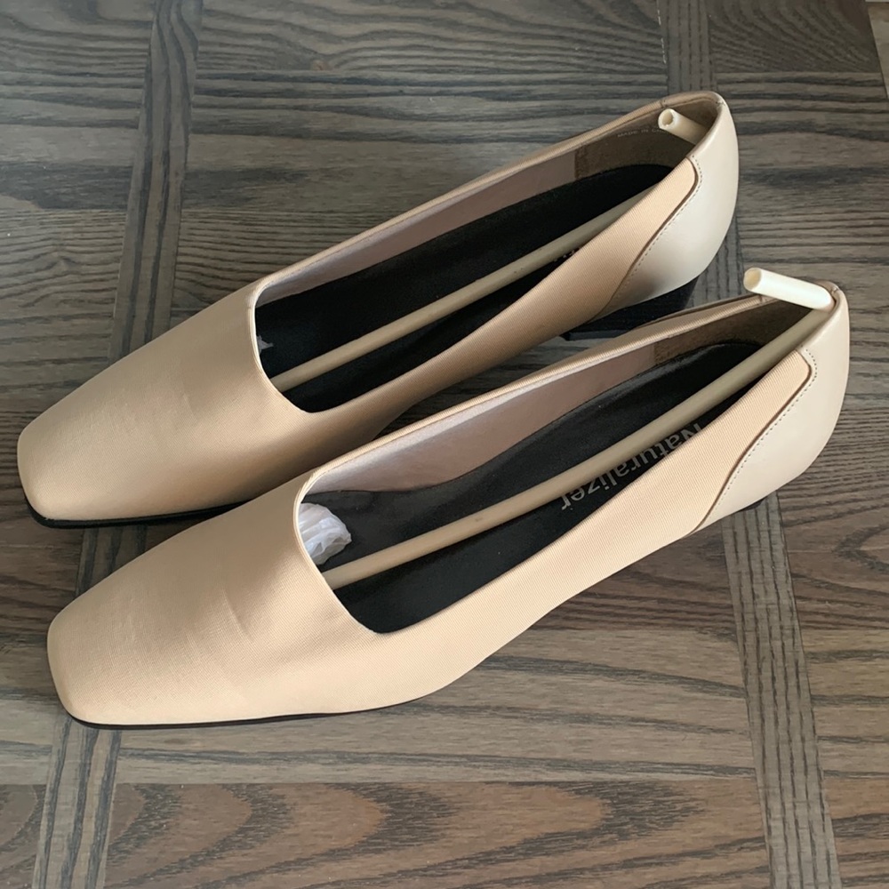 Naturalizer chunk heel